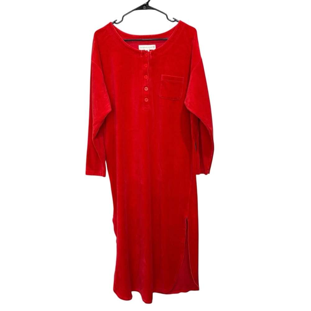 Vintage Victoria Secret women’s Red Velvet Nightgown Size medium